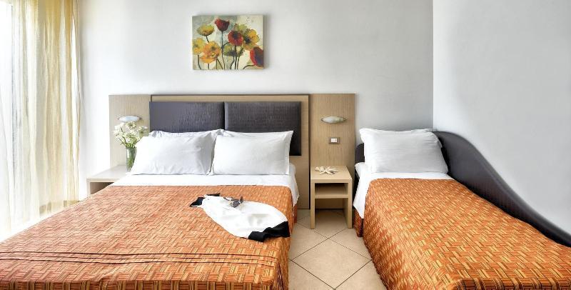 Hotel Bremen Римини Экстерьер фото