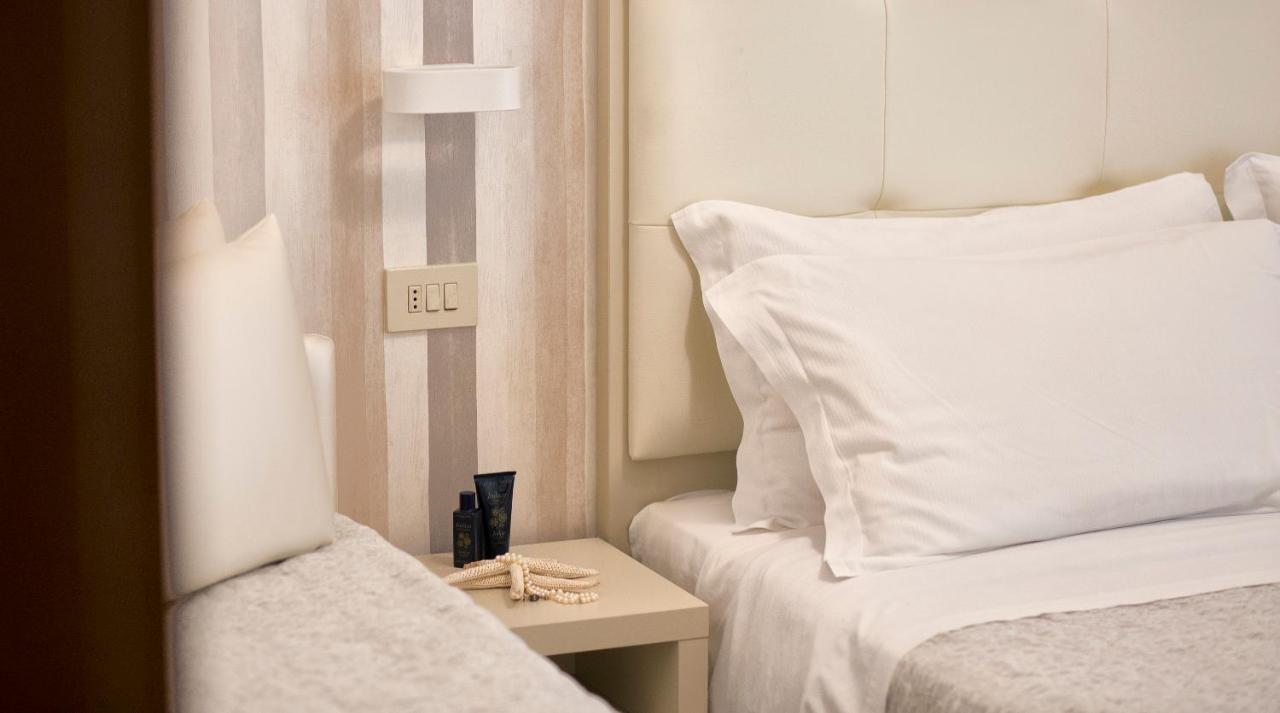 Hotel Bremen Римини Экстерьер фото